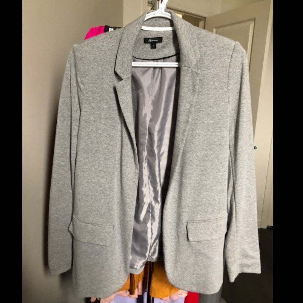 Grey blazer